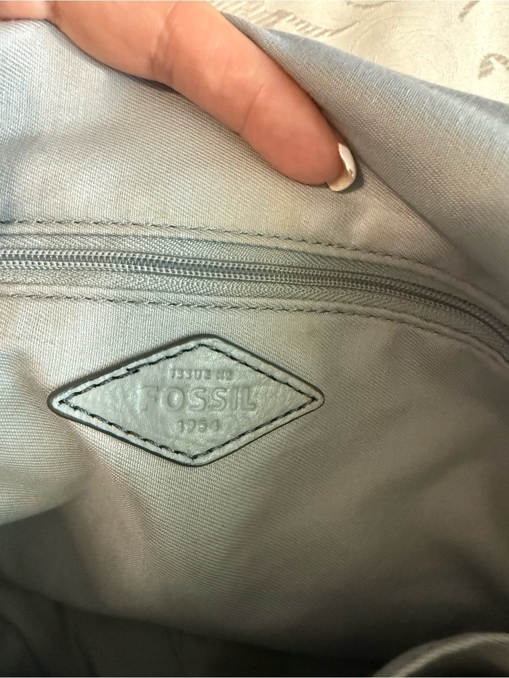 Fossil Peyton Double Flap Gray Leather Crossbody Shoulder Signature Key Charm - Picture 10 of 15